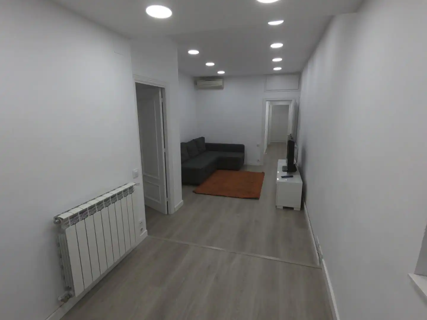 Flat for rent in Sagrada Família Flat for rent in Barcelona with Air Conditioner, Heating and Parquet flooring