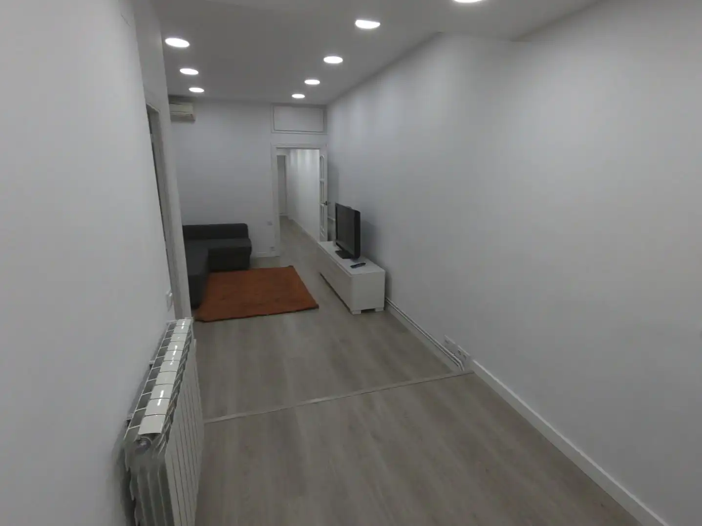 Flat for rent in Sagrada Família Flat for rent in Barcelona with Air Conditioner, Heating and Parquet flooring