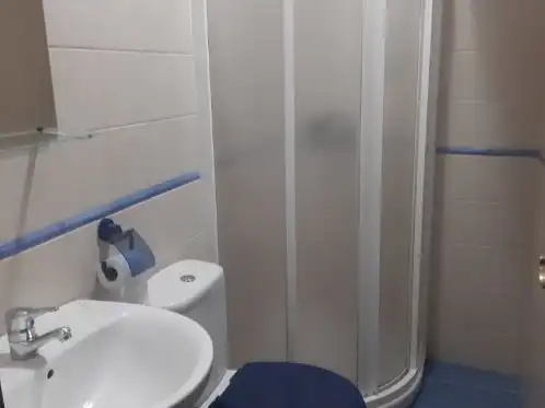 Baño de Piso de alquiler en Bormujos con Aire acondicionado, Calefacción y Terraza