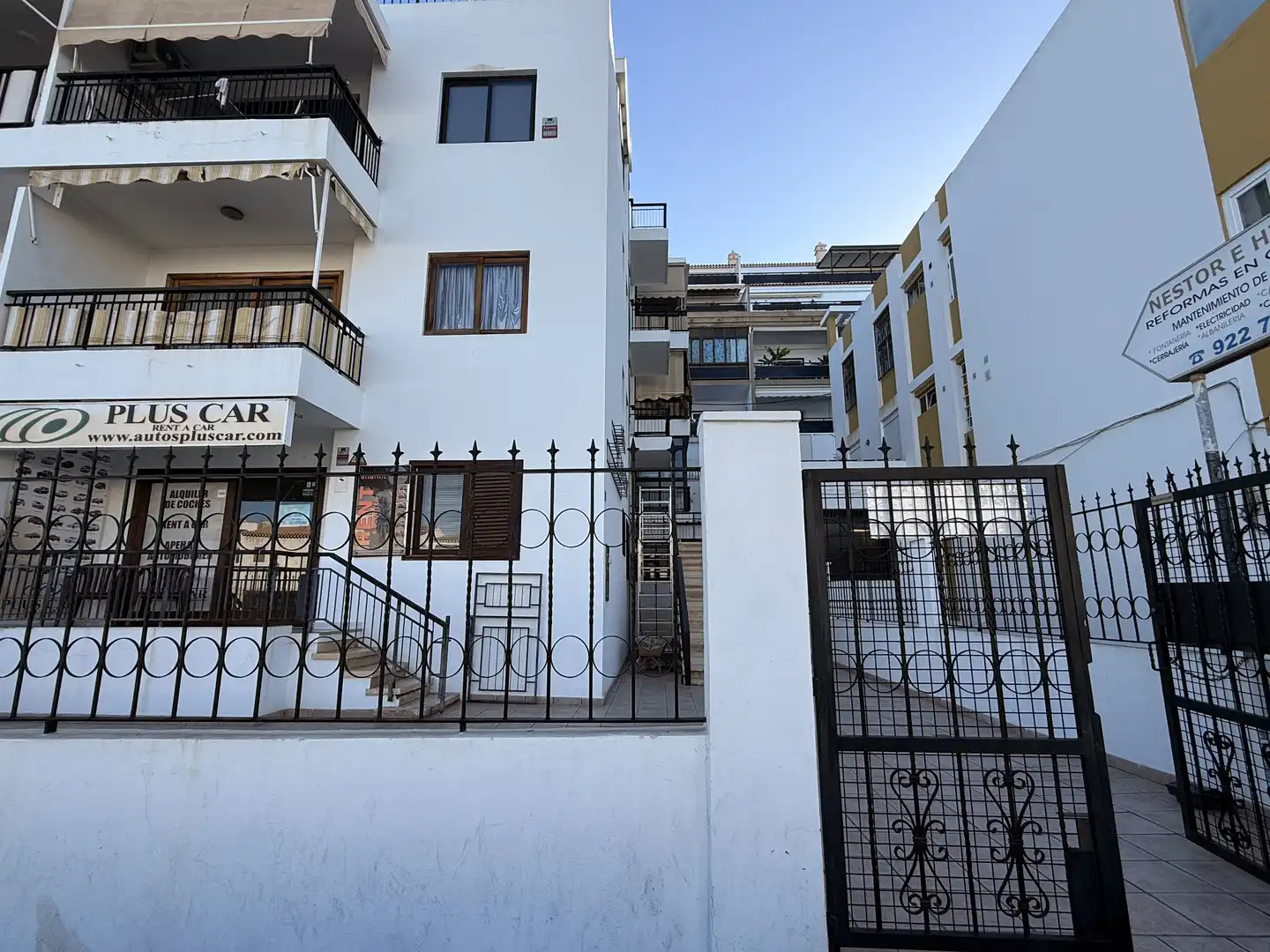 Flat for sale in Avenida la Habana, 4, Los Cristianos Exterior view of Flat for sale in Arona with Terrace