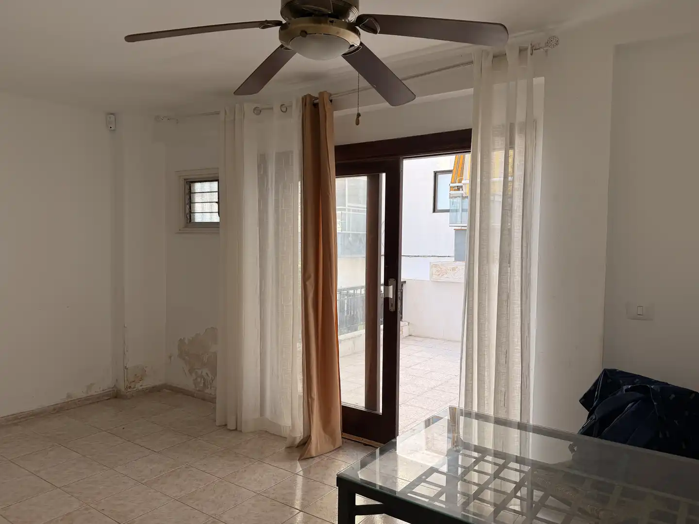 Flat for sale in Avenida la Habana, 4, Los Cristianos Balcony of Flat for sale in Arona with Terrace