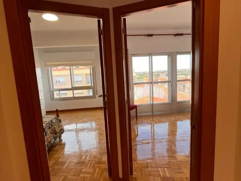 Schlafzimmer von Wohnung zur Miete in Zamora Capital  mit Heizung, Parkett und Terrasse