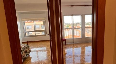 Foto 3 von Wohnung zur Miete in Avenida de las Tres Cruces, 28, Las Viñas, Zamora Capital