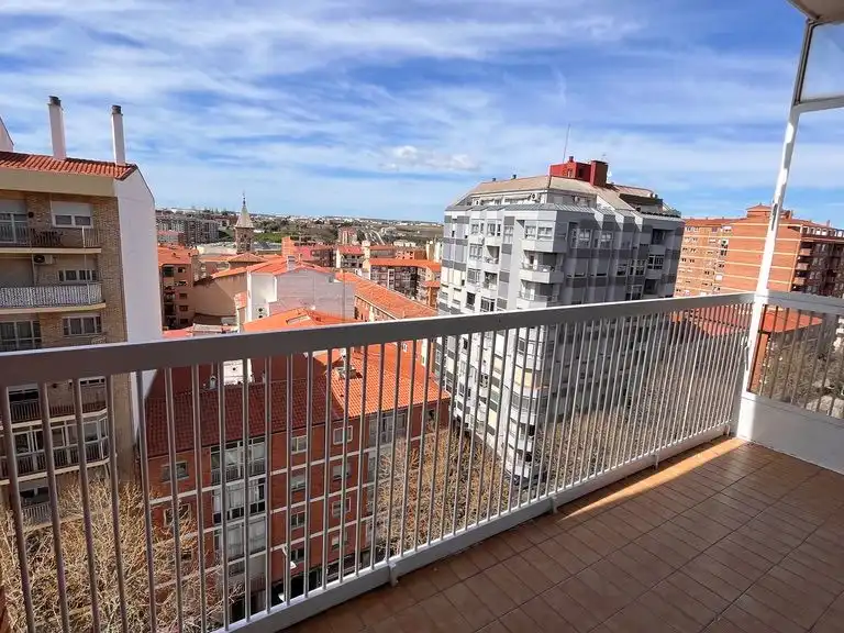 Terrasse von Wohnung zur Miete in Zamora Capital  mit Heizung, Parkett und Terrasse