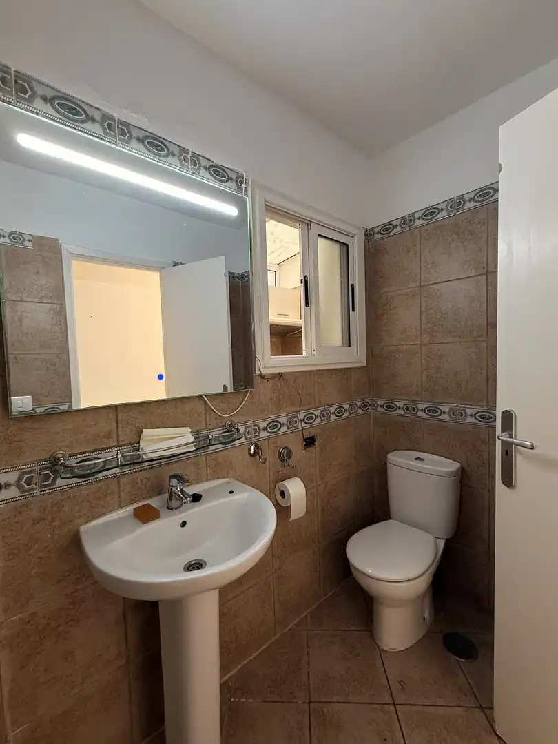Flat for sale in Avenida la Habana, 4, Los Cristianos Bathroom of Flat for sale in Arona with Terrace