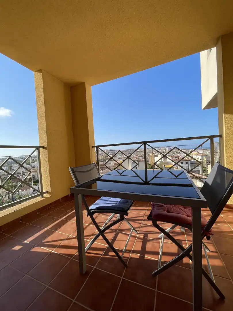 Terraza de Piso de alquiler en Torrevieja con Aire acondicionado, Calefacción y Jardín privado