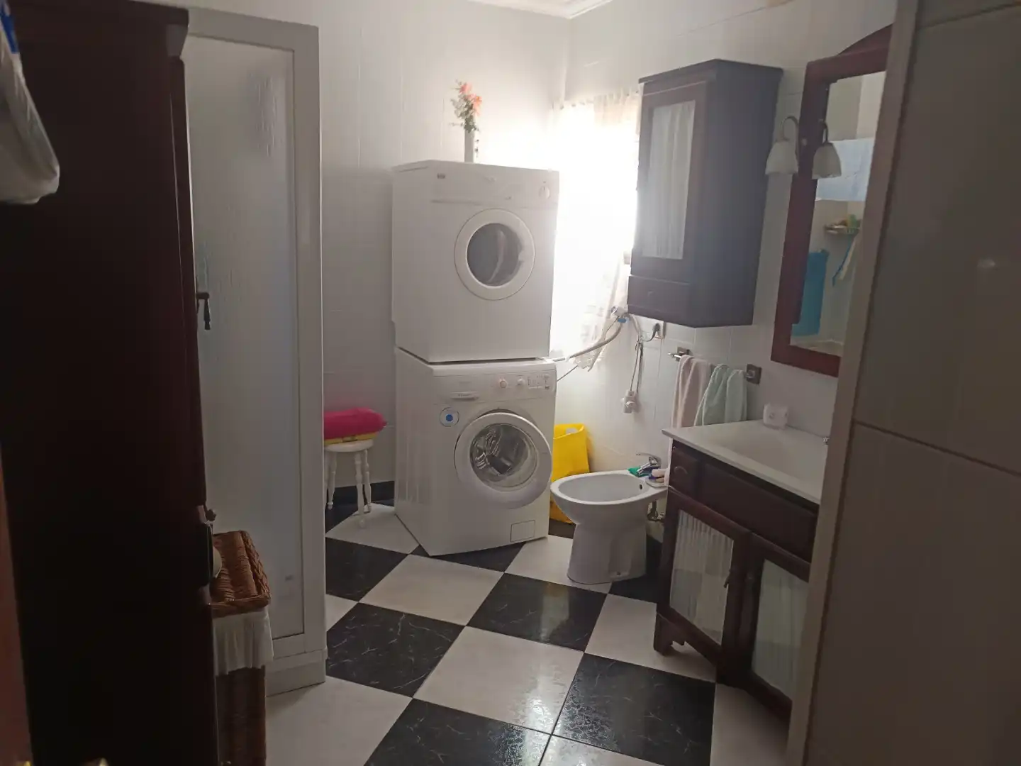 Baño de Casa adosada de alquiler en Belmez con Aire acondicionado, Calefacción y Jardín privado