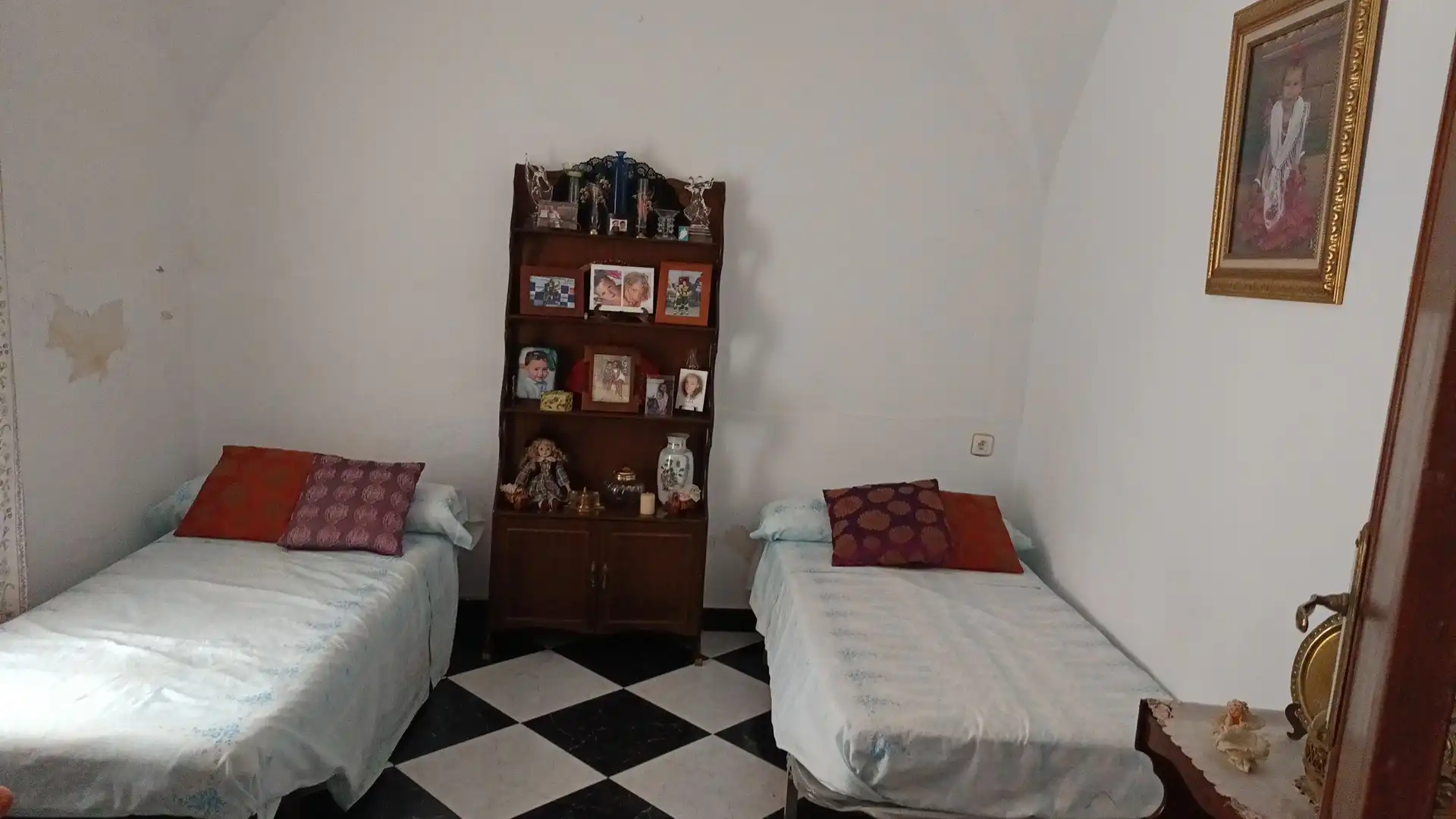 Habitación de Casa adosada de alquiler en Belmez con Aire acondicionado, Calefacción y Jardín privado