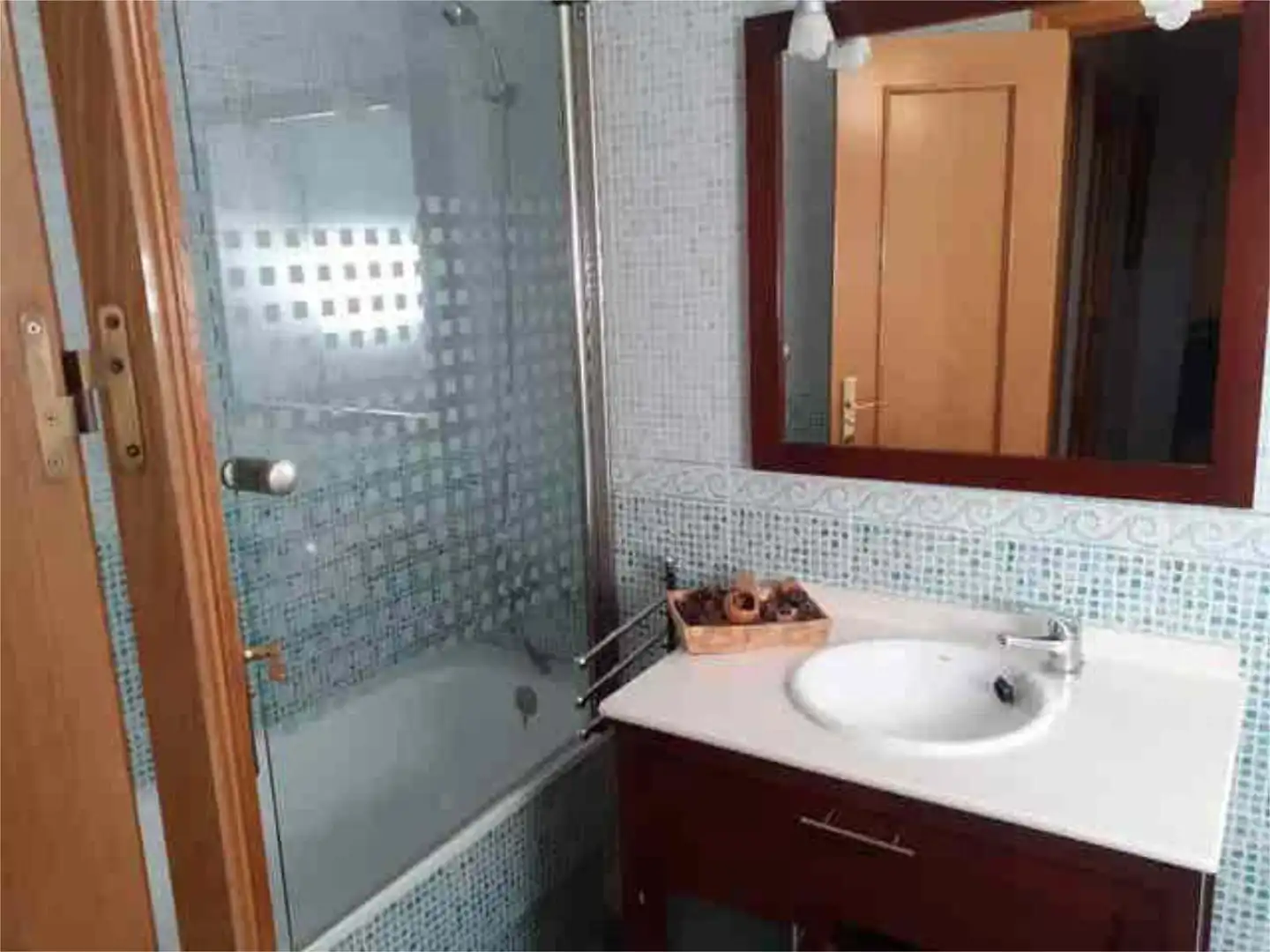 Badezimmer von Wohnung zur Miete in Benalúa mit Terrasse und Möbliert