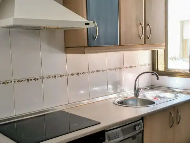 Pis en venda a Avenida de Beleña, 10, Aguas Vivas Cuina de Pis en venda en Guadalajara Capital amb Terrassa