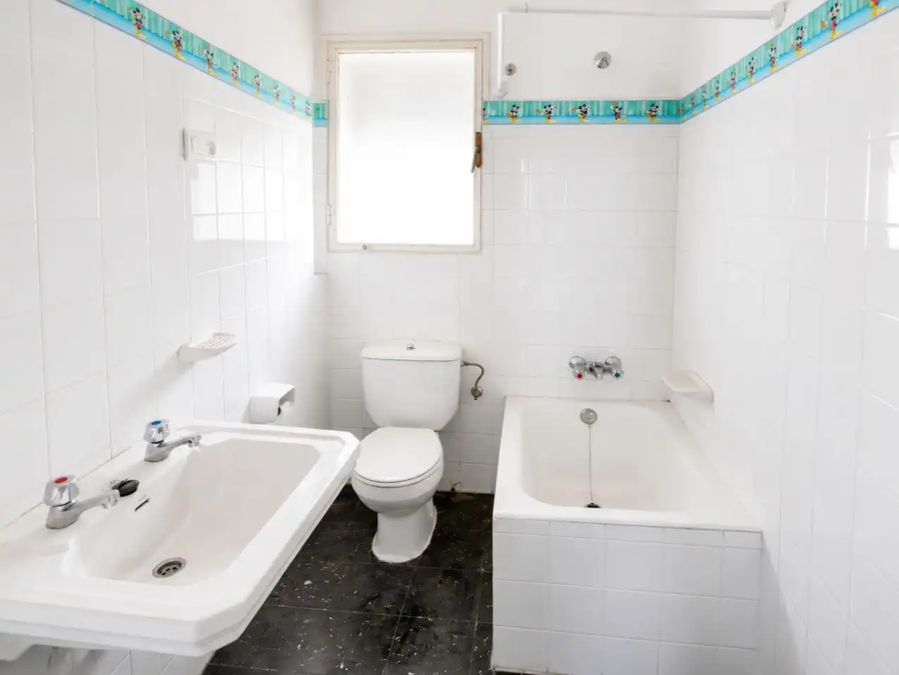 Bathroom of Houses for sale in Puertollano