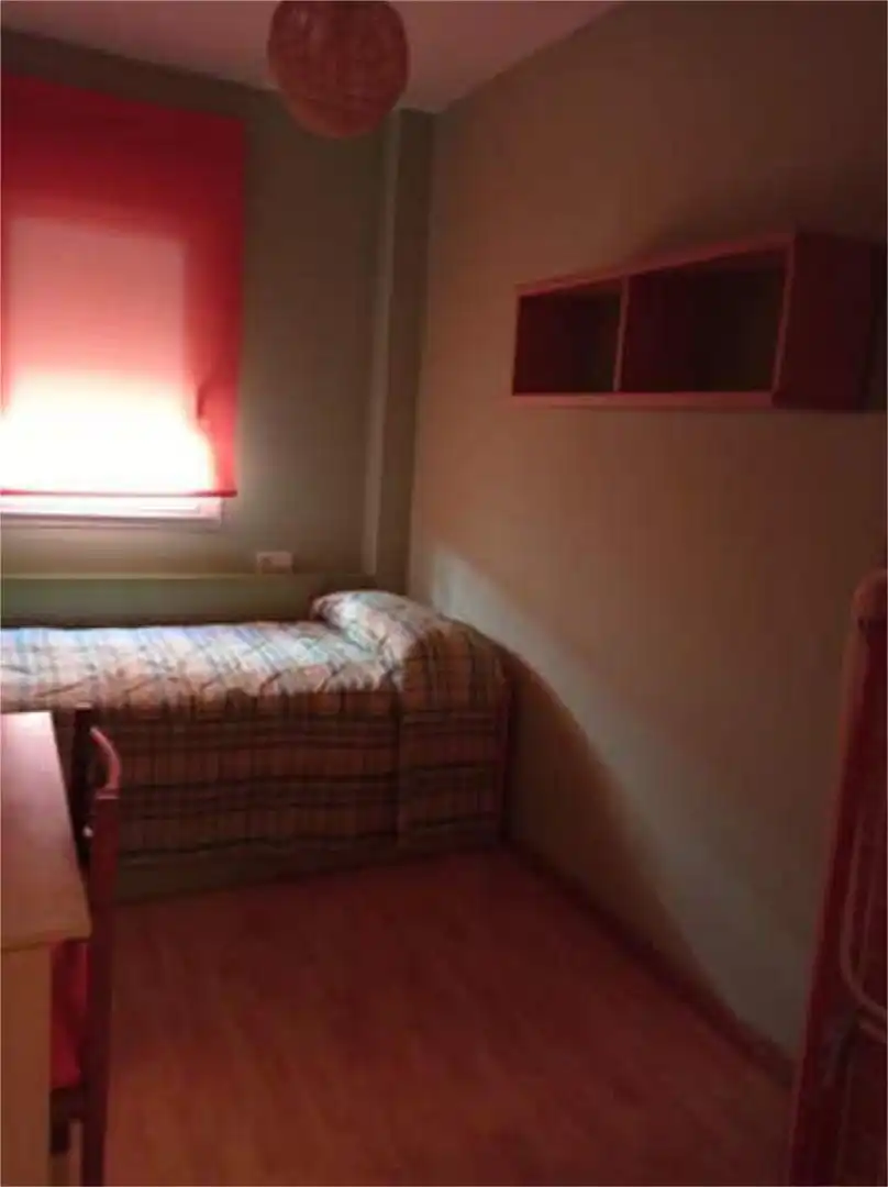 Habitación de Piso de alquiler en Hervás con Calefacción y Amueblado