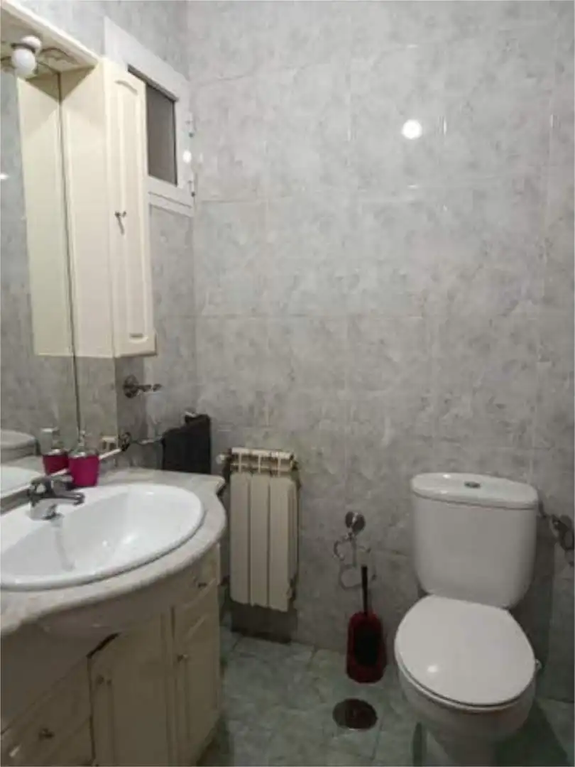 Bathroom of Flat for rent in Ourense Capital 