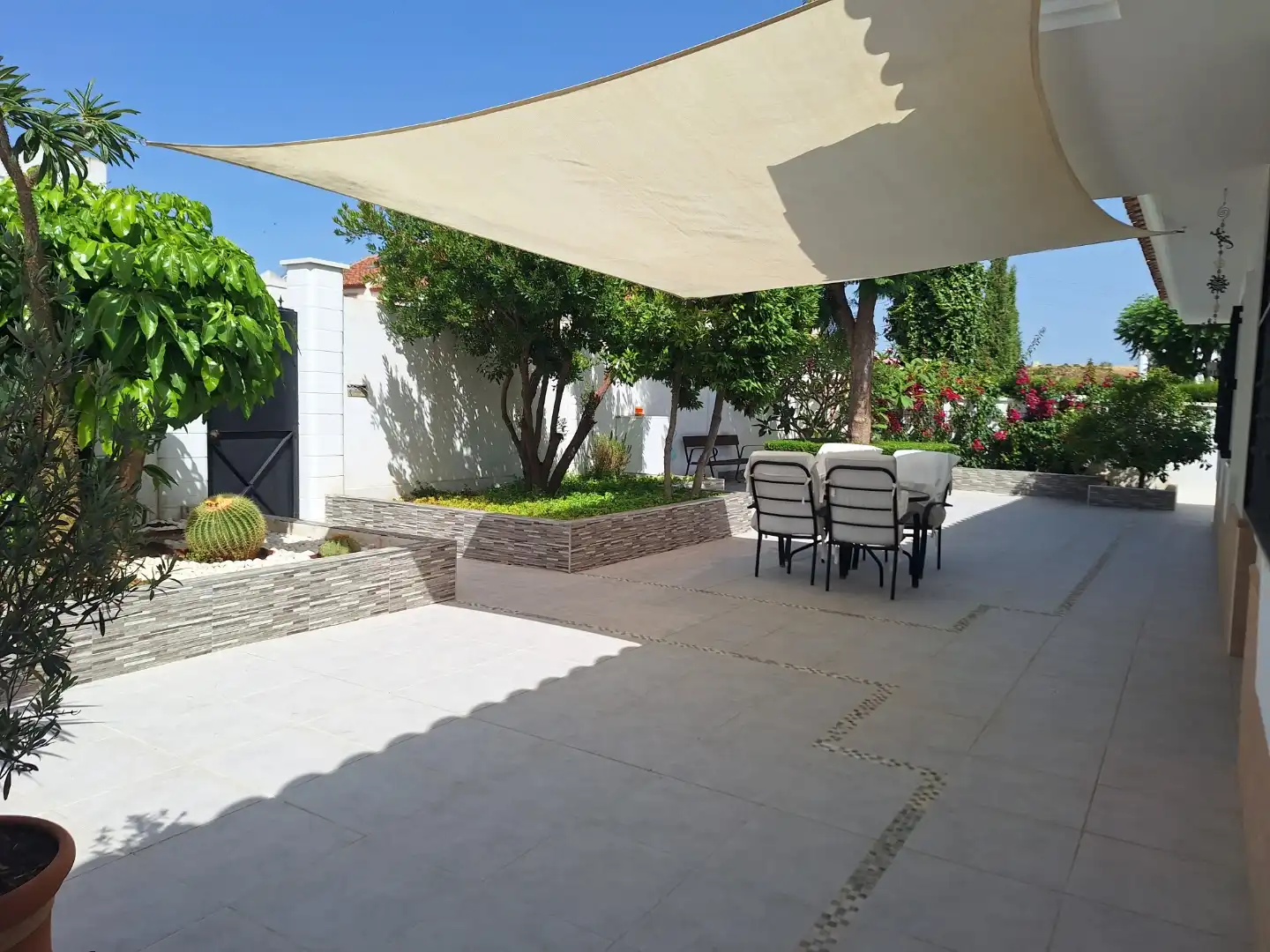 Casa o chalet en venta en Calle Alhucemas, 1, Capellanía - Retamar Terraza de Casa o chalet en venta en Alhaurín de la Torre con Aire acondicionado, Calefacción y Horno