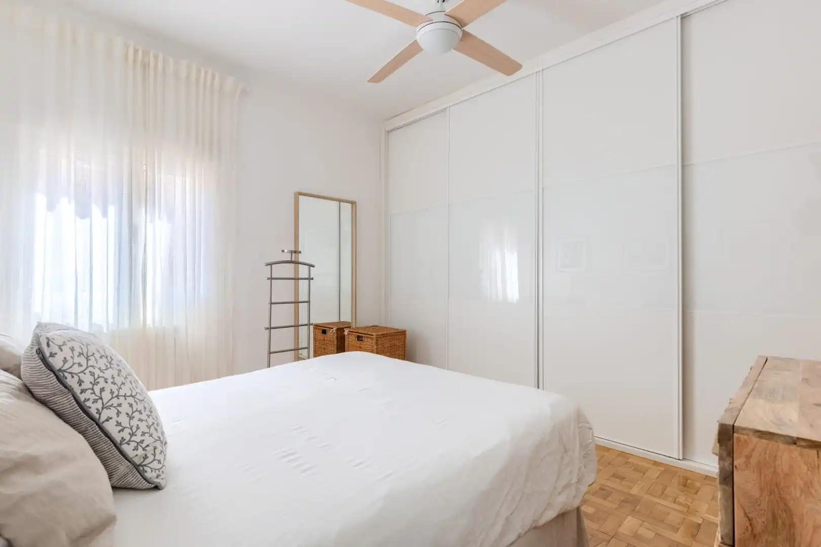 Wohnung zum Verkauf in Calle de Eugenio Salazar, 19, Ciudad Jardín Schlafzimmer von Wohnung zum Verkauf in Madrid Capital mit Klimaanlage
