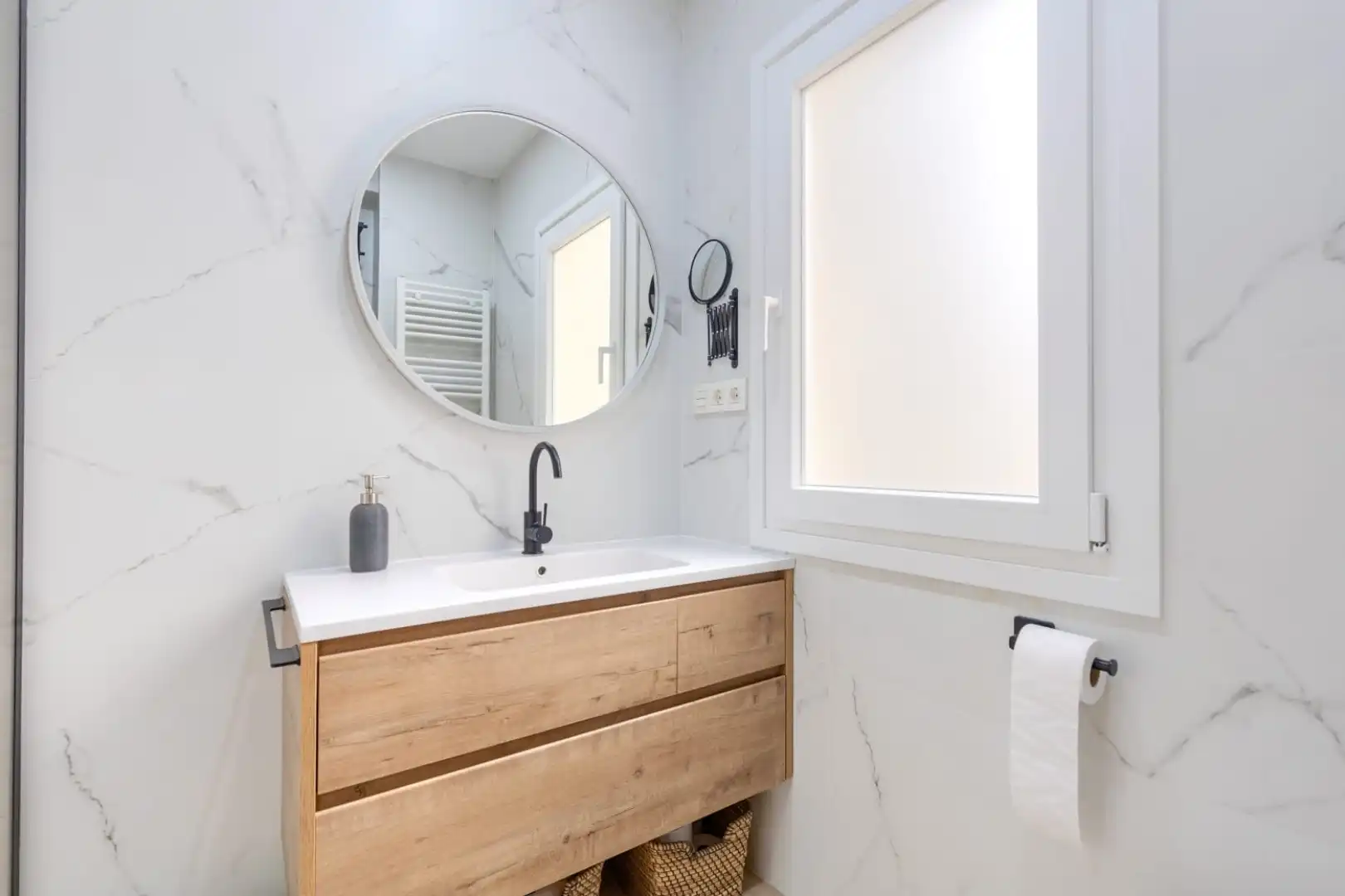 Wohnung zum Verkauf in Calle de Eugenio Salazar, 19, Ciudad Jardín Badezimmer von Wohnung zum Verkauf in Madrid Capital mit Klimaanlage