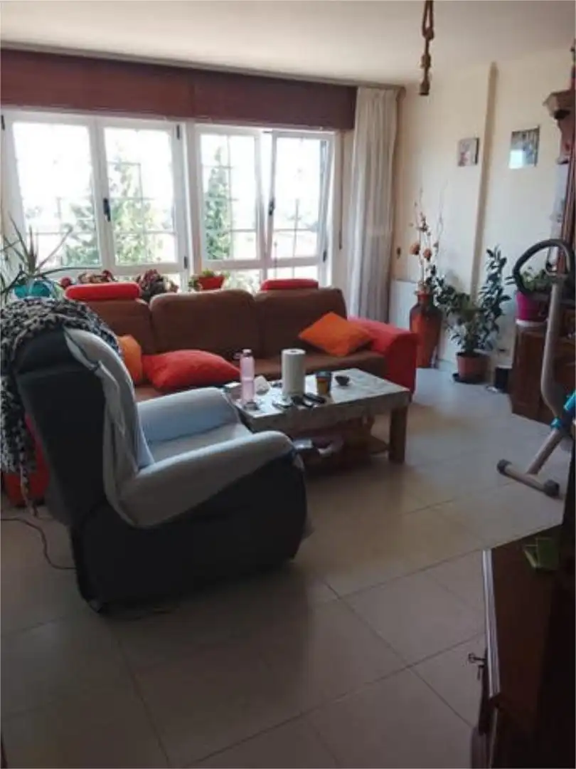 Pis en venda a Rábade Sala d'estar de Pis en venda en Rábade amb Calefacció, Traster i Moblat
