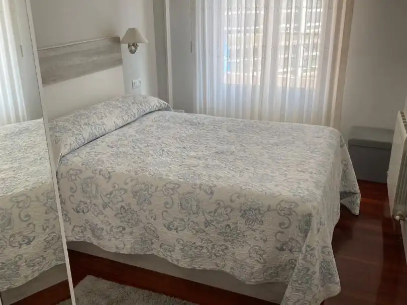 Habitación de Piso para compartir en Bilbao  con Calefacción, Amueblado y Balcón