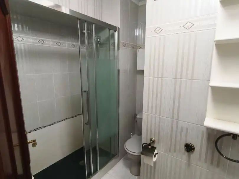 Piso en venta en Puerto de Orduña Kalea, 11, Santa María de Getxo Baño de Piso en venta en Getxo