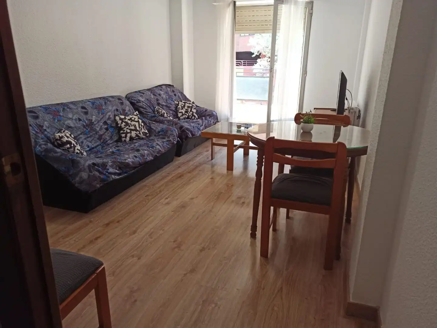 Wohnung zur Miete in Calle Doctor Fleming, 28, Albacete Capital Wohnzimmer von Wohnung zur Miete in Albacete Capital mit Balkon