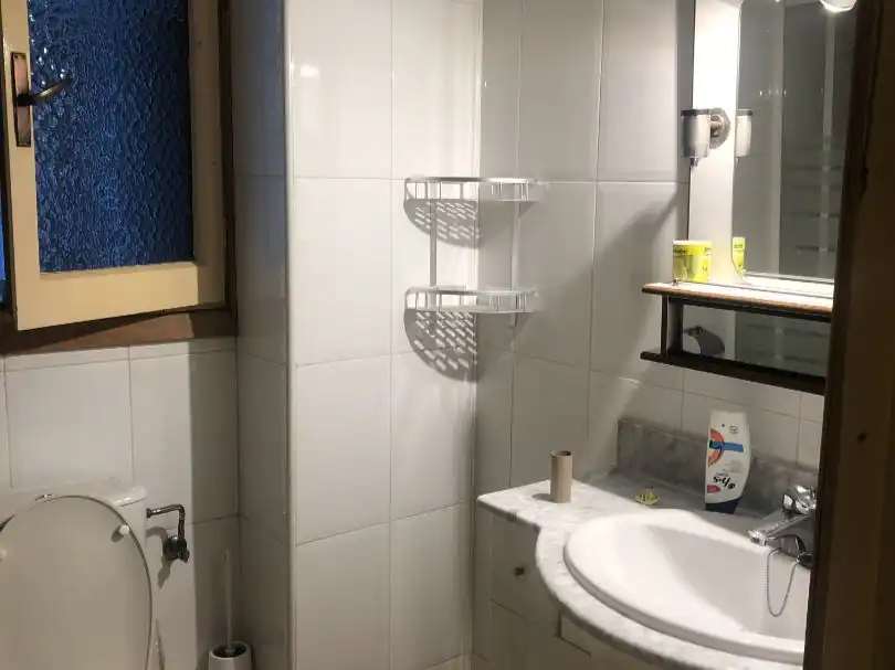 Bathroom of Flat for rent in Cuenca  with Heating, Terrace and Furnished