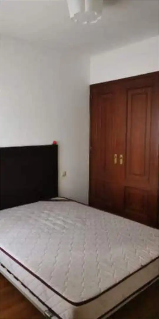 Attic for rent in Conxo Bedroom of Attic for rent in Santiago de Compostela with Heating and Furnished