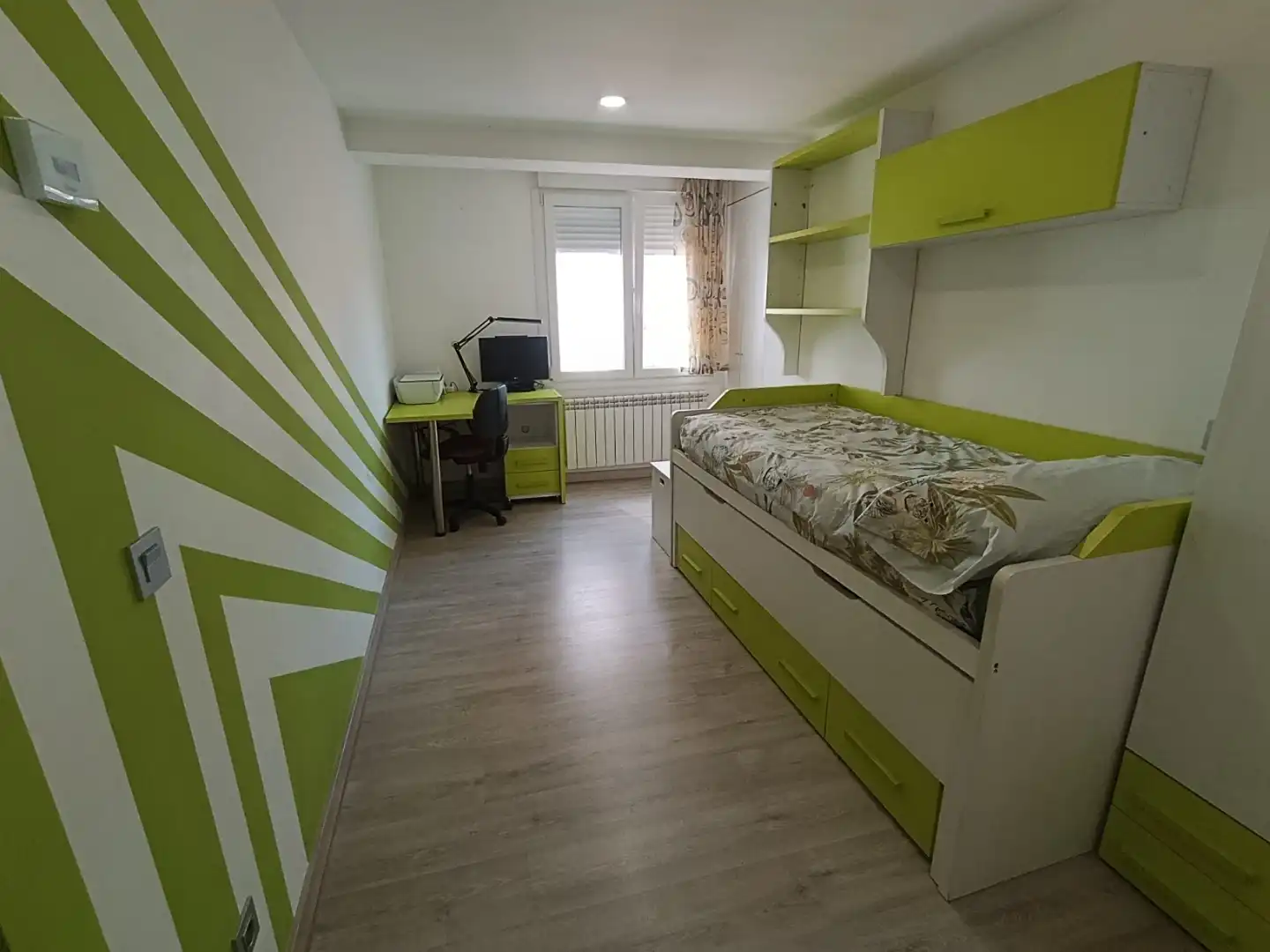 Bedroom of Flat for sale in Burgos Capital