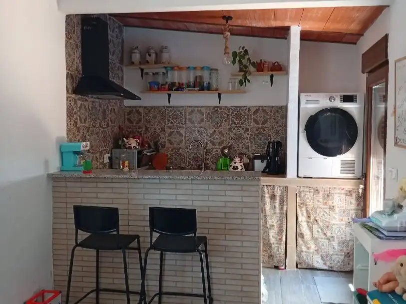 Duplexes for sale in Avenida de la Libertad, 10, Castuera Kitchen of Duplexes for sale in Castuera with Air Conditioner and Storage room