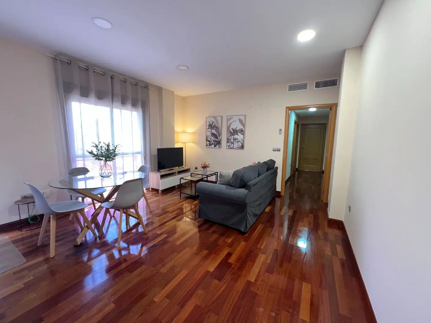 Sala d'estar de Pis de lloguer en Badajoz amb Aire condicionat, Calefacció i Parquet