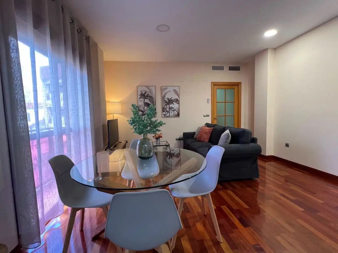 Sala d'estar de Pis de lloguer en Badajoz amb Aire condicionat, Calefacció i Parquet