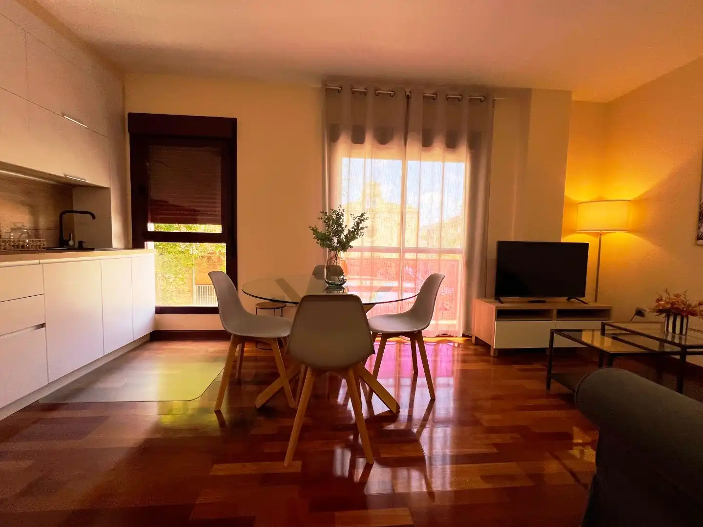 Sala d'estar de Pis de lloguer en Badajoz amb Aire condicionat, Calefacció i Parquet