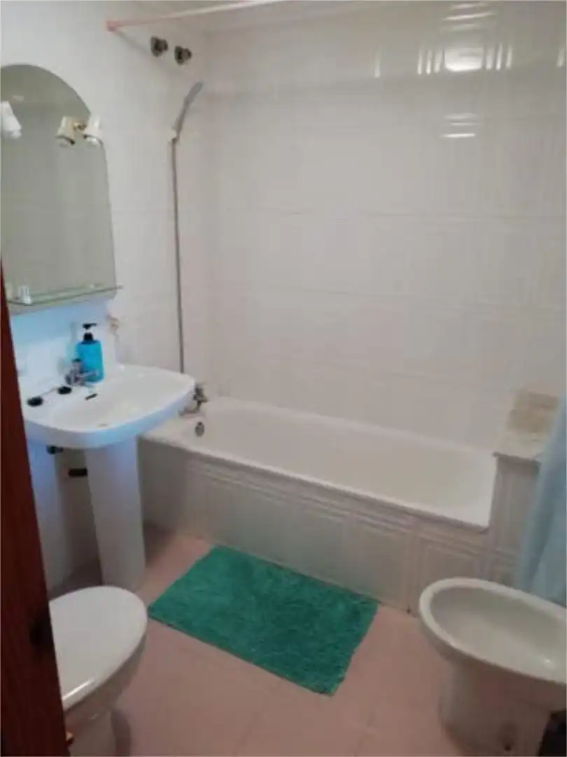 Piso de alquiler en Catarroja Baño de Piso de alquiler en Catarroja con Calefacción, Trastero y Amueblado