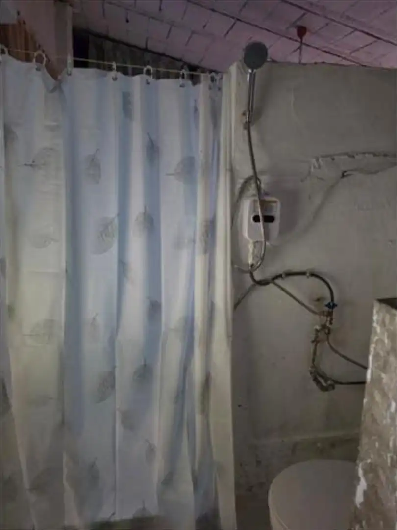 Bany de Estudi de lloguer en Alovera amb Traster