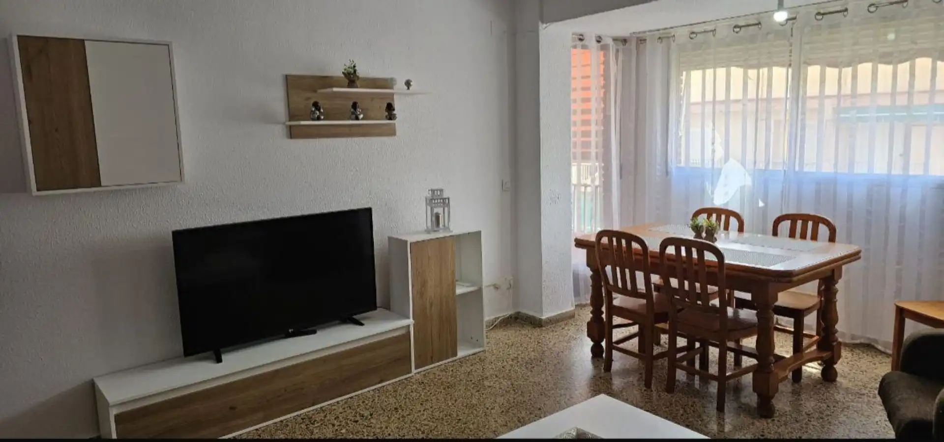 Room in Carrer del Beat Nicolau Factor, 21, Barrio de Patraix Room in Carrer del Beat Nicolau Factor, 21, Barrio de Patraix