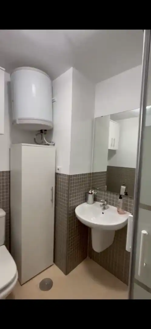 Baño de Apartamento en venta en Torrevieja con Aire acondicionado, Terraza y Piscina