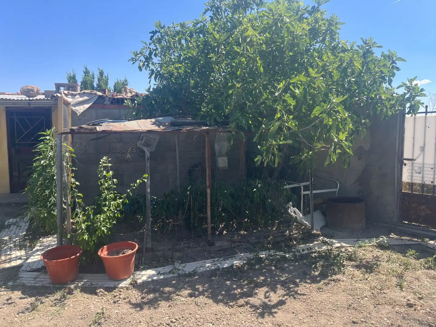Houses for sale in Estremera  with Air Conditioner, Heating and Private garden