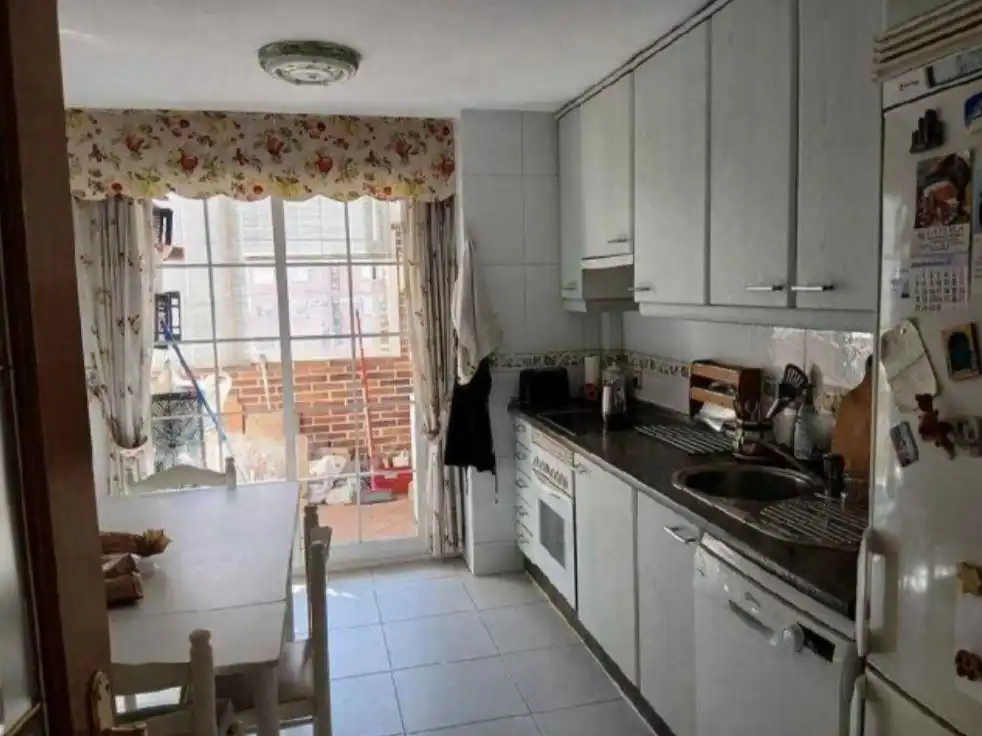 Wohnung zur Miete in Avenida del Plantío, 4, El Barral Ferial Wohnung zur Miete in Avenida del Plantío, 4, El Barral Ferial