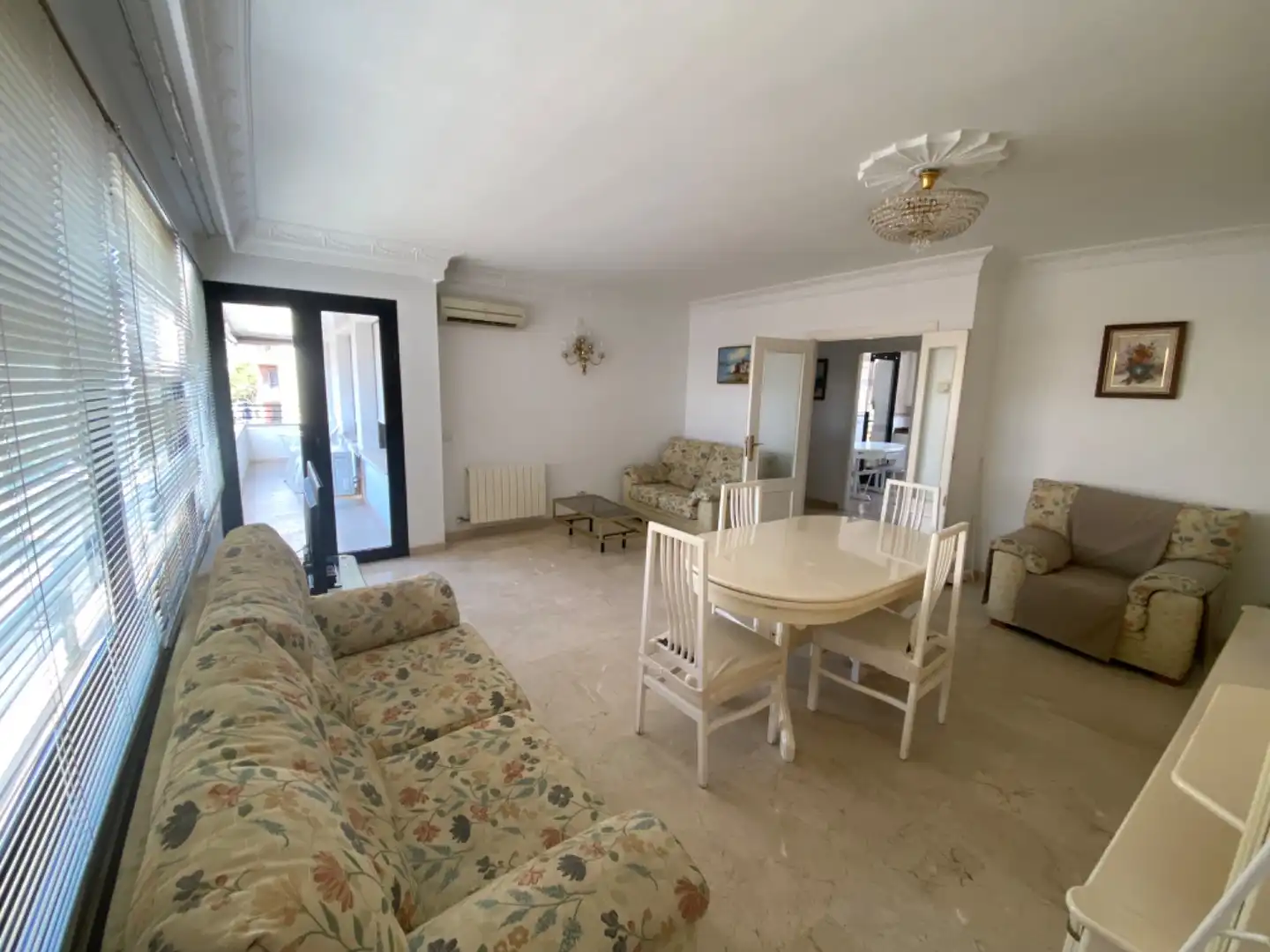 Living room of Flat for rent in  Palma de Mallorca  with Air Conditioner and Terrace