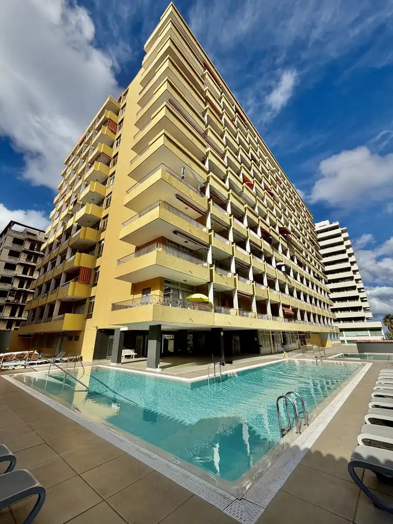 Außenansicht von Wohnung zum Verkauf in Puerto de la Cruz mit Terrasse, Schwimmbad und Möbliert