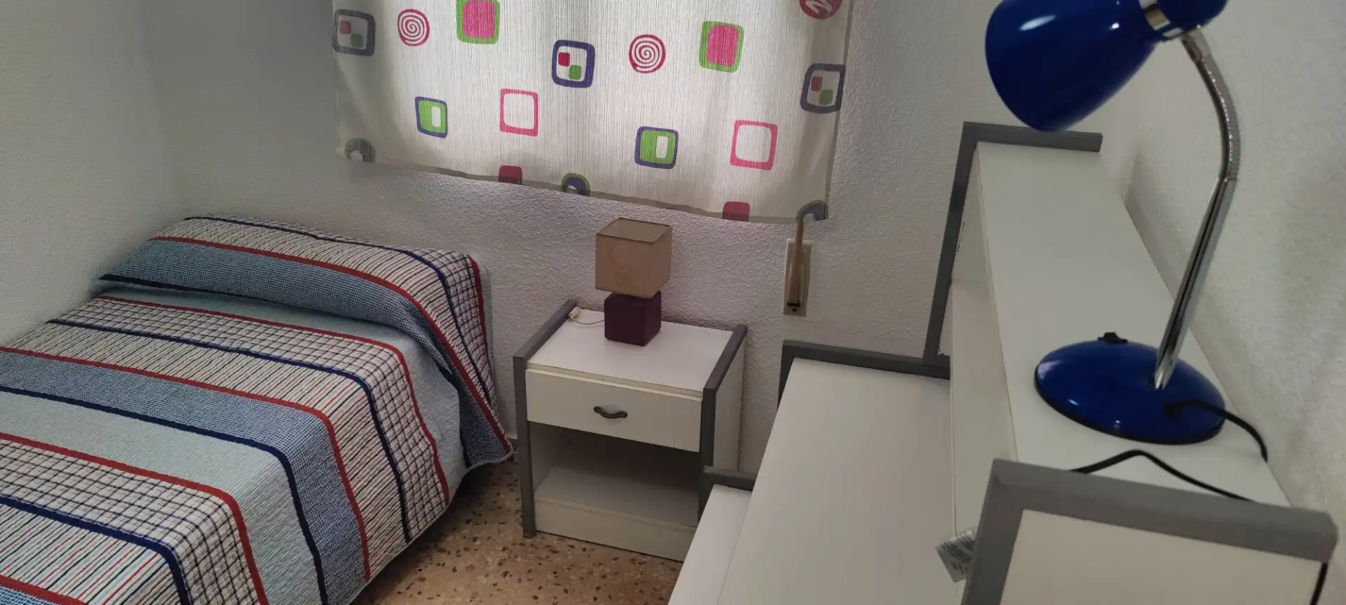 Habitación en Calle Doctor Gómez Aguado, 3, Fátima - Levante Habitación de Piso para compartir en Córdoba con Aire acondicionado, Calefacción y Amueblado