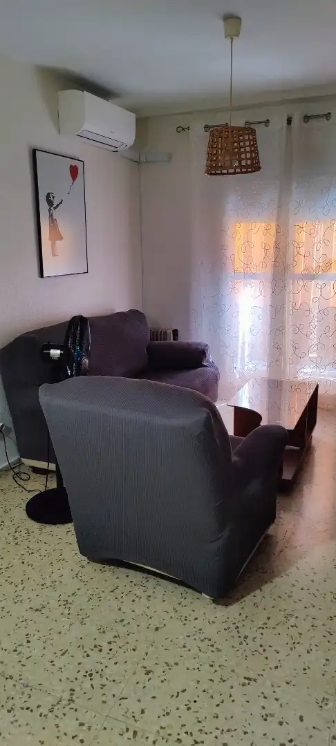 Habitación en Calle Doctor Gómez Aguado, 3, Fátima - Levante Sala de estar de Piso para compartir en Córdoba con Aire acondicionado, Calefacción y Amueblado