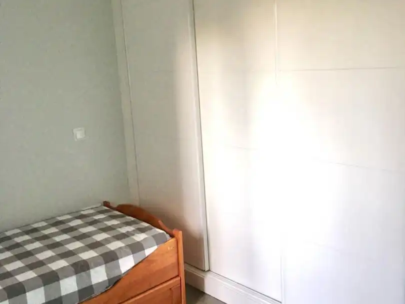 Piso de alquiler en Calle de Fermín Caballero, 51, La Paz