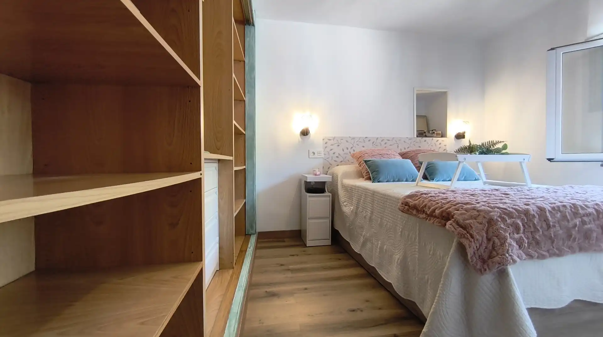 Habitación de Casa adosada en venta en Oviedo  con Terraza