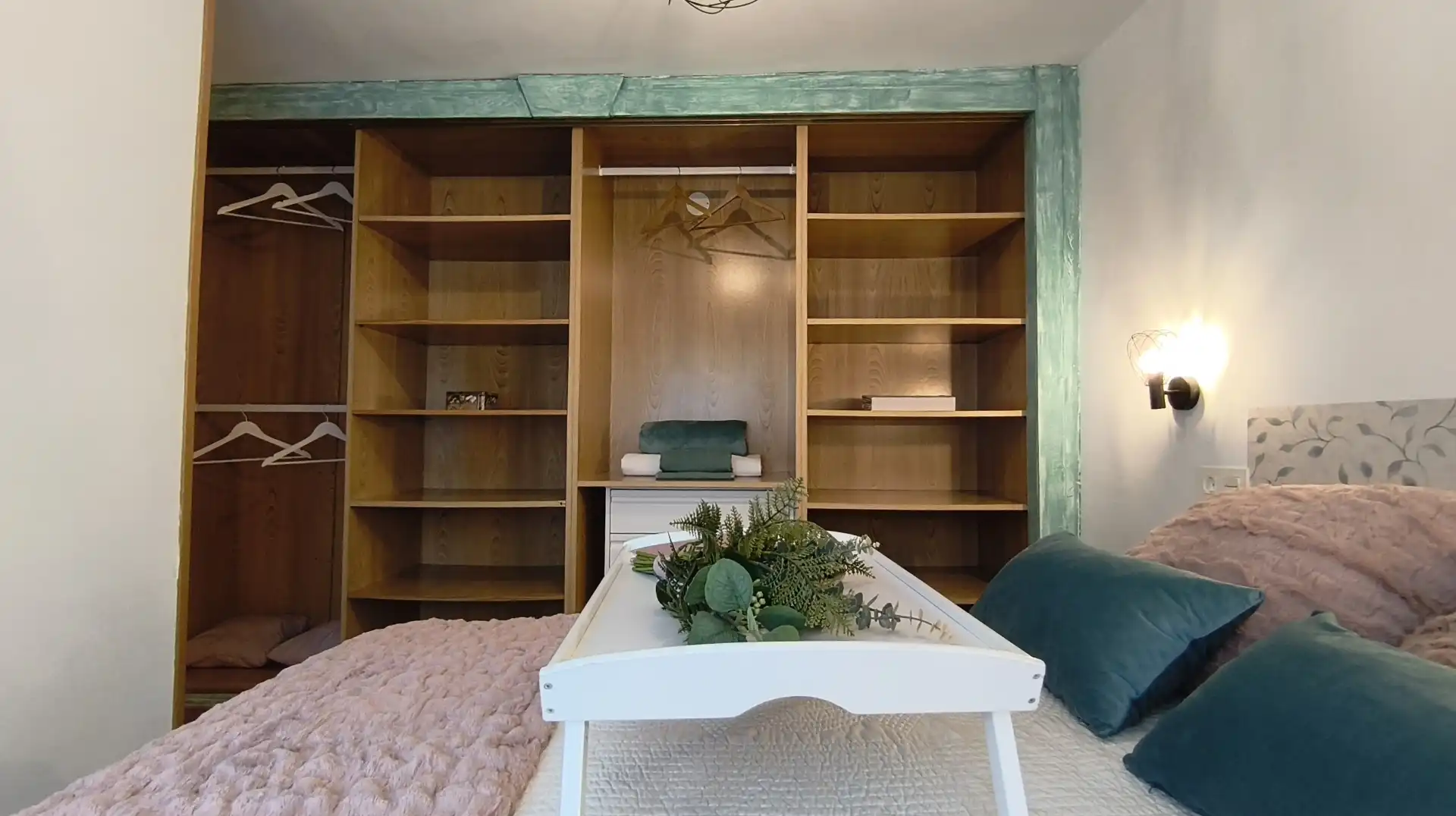 Habitación de Casa adosada en venta en Oviedo  con Terraza