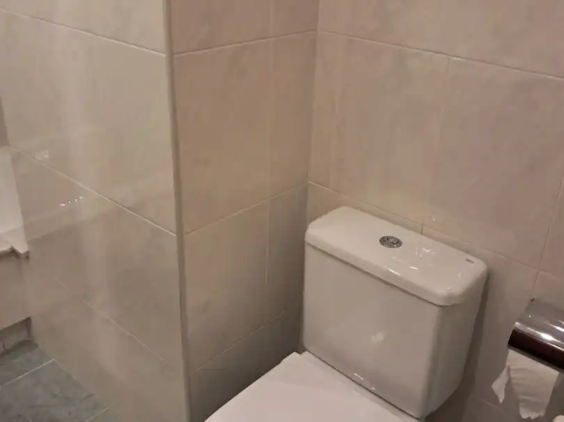Bathroom of Flat for rent in Vigo   with Heating, Parquet flooring and Terrace