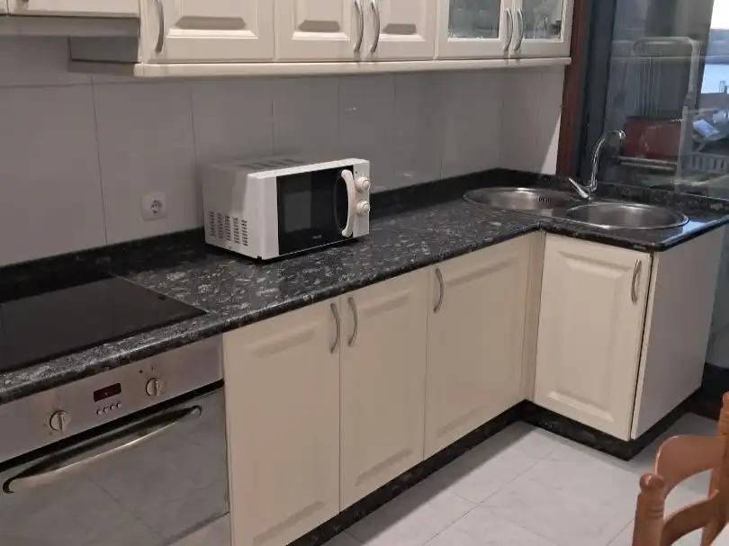 Kitchen of Flat for rent in Vigo   with Heating, Parquet flooring and Terrace