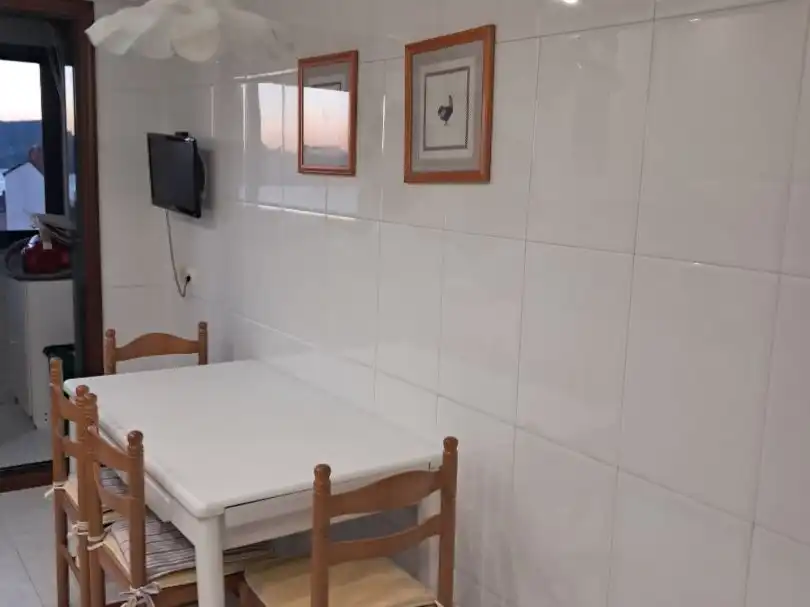 Kitchen of Flat for rent in Vigo   with Heating, Parquet flooring and Terrace