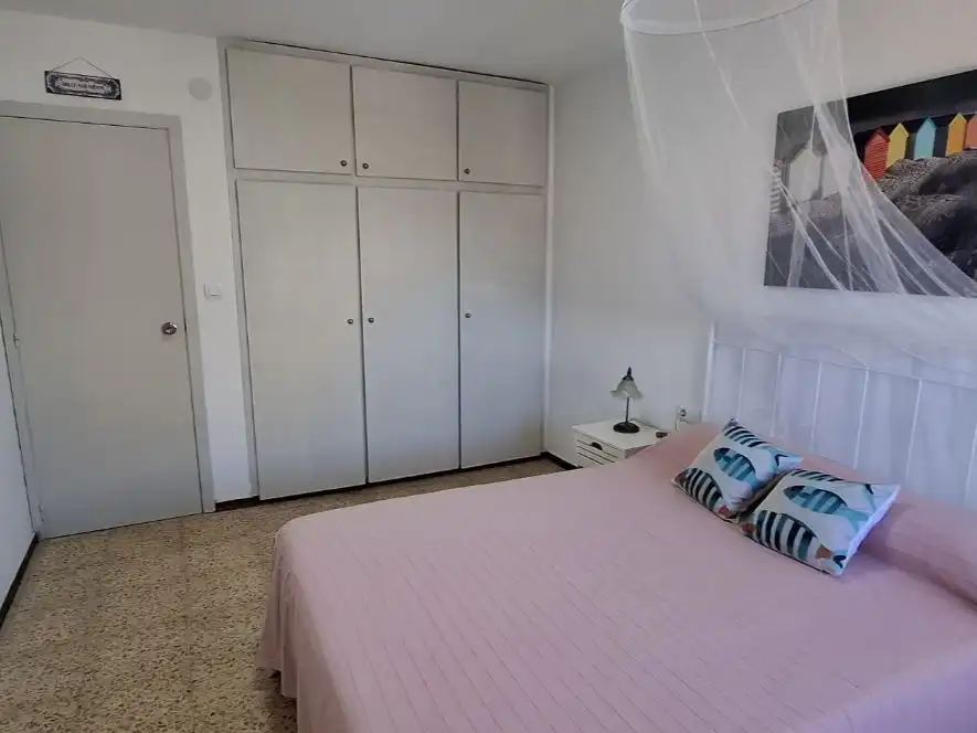 Dormitori de Apartament de lloguer en El Puig de Santa Maria amb Terrassa, Piscina i Moblat