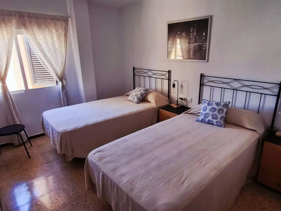 Dormitori de Apartament de lloguer en El Puig de Santa Maria amb Terrassa, Piscina i Moblat