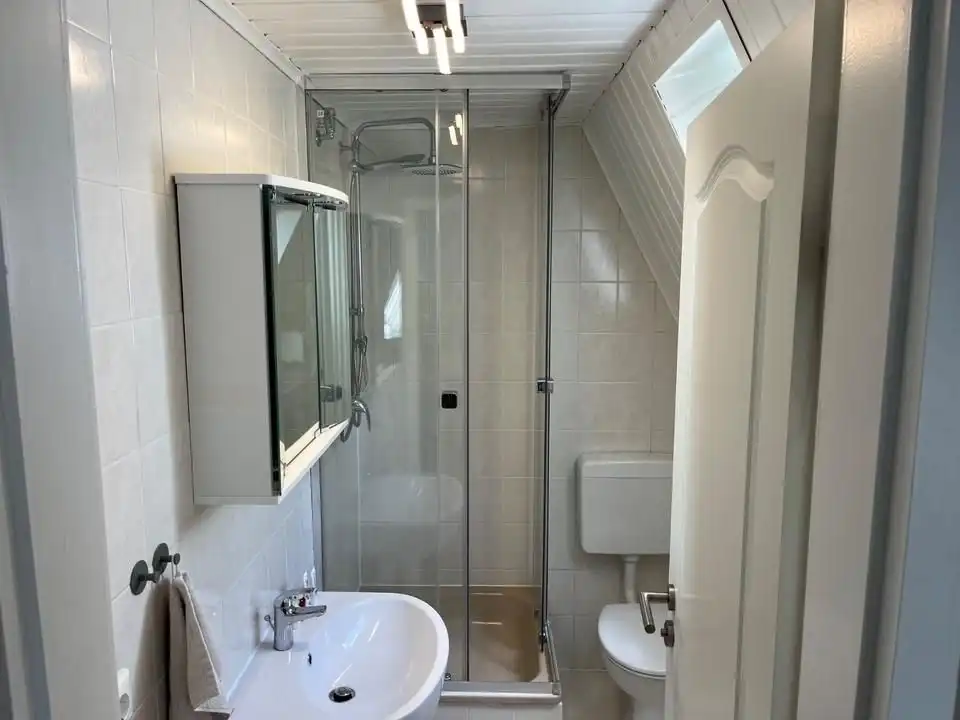 Bathroom of Flat for rent in Bilbao   with Air Conditioner, Heating and Parquet flooring